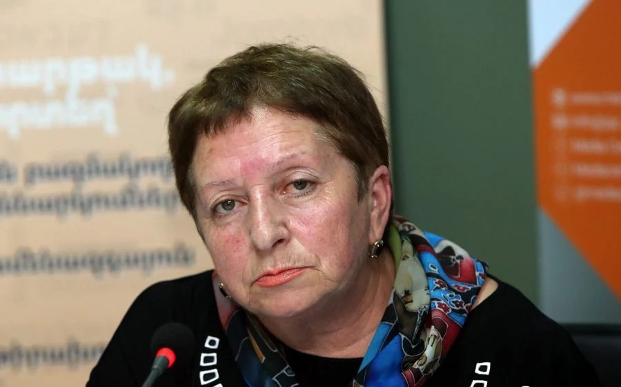 «Բռնապետի դափնիները երեւի Փաշինյանին հանգիստ չեն տալիս, ձգտում է այնպիսի միջավայր ստեղծել, որ ինչ ուզենա, անի. սրա դեմը պետք է առնել». Ժաննա Ալեքսանյան  Ամբողջական հոդվածը կարող եք կարդալ այս հասցեով՝